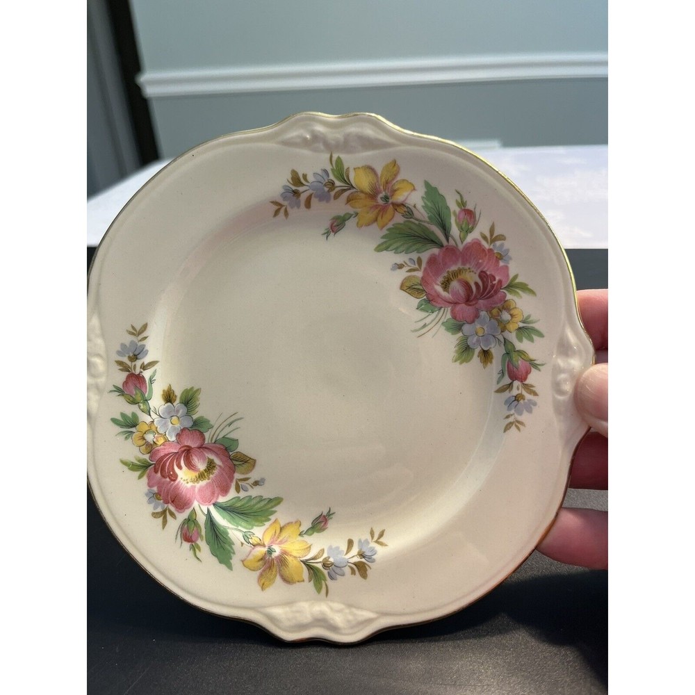 Set of 5 ~ Vintage Homer Laughlin Virginia Rose 6” Bread / Dessert Plates